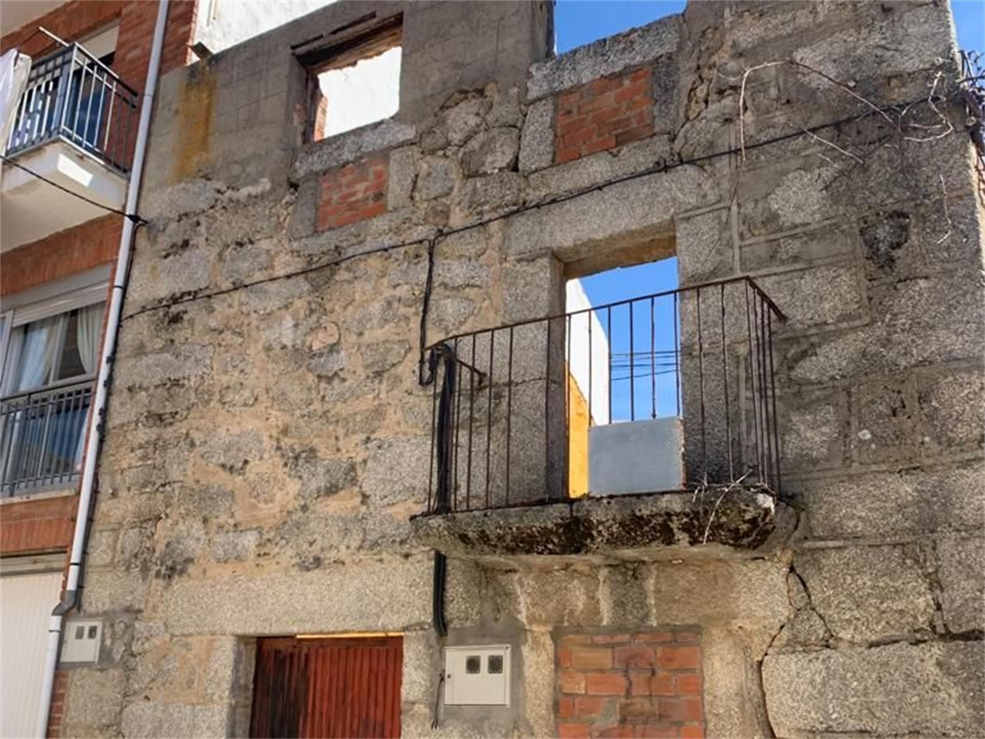 Außenansicht von Country house zum verkauf in Navacepedilla de Corneja