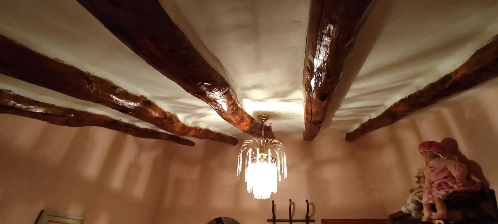 Einfamilien-Reihenhaus zum Verkauf in Yeste Einfamilien-Reihenhaus zum Verkauf in Yeste mit Klimaanlage, Möbliert und Ofen