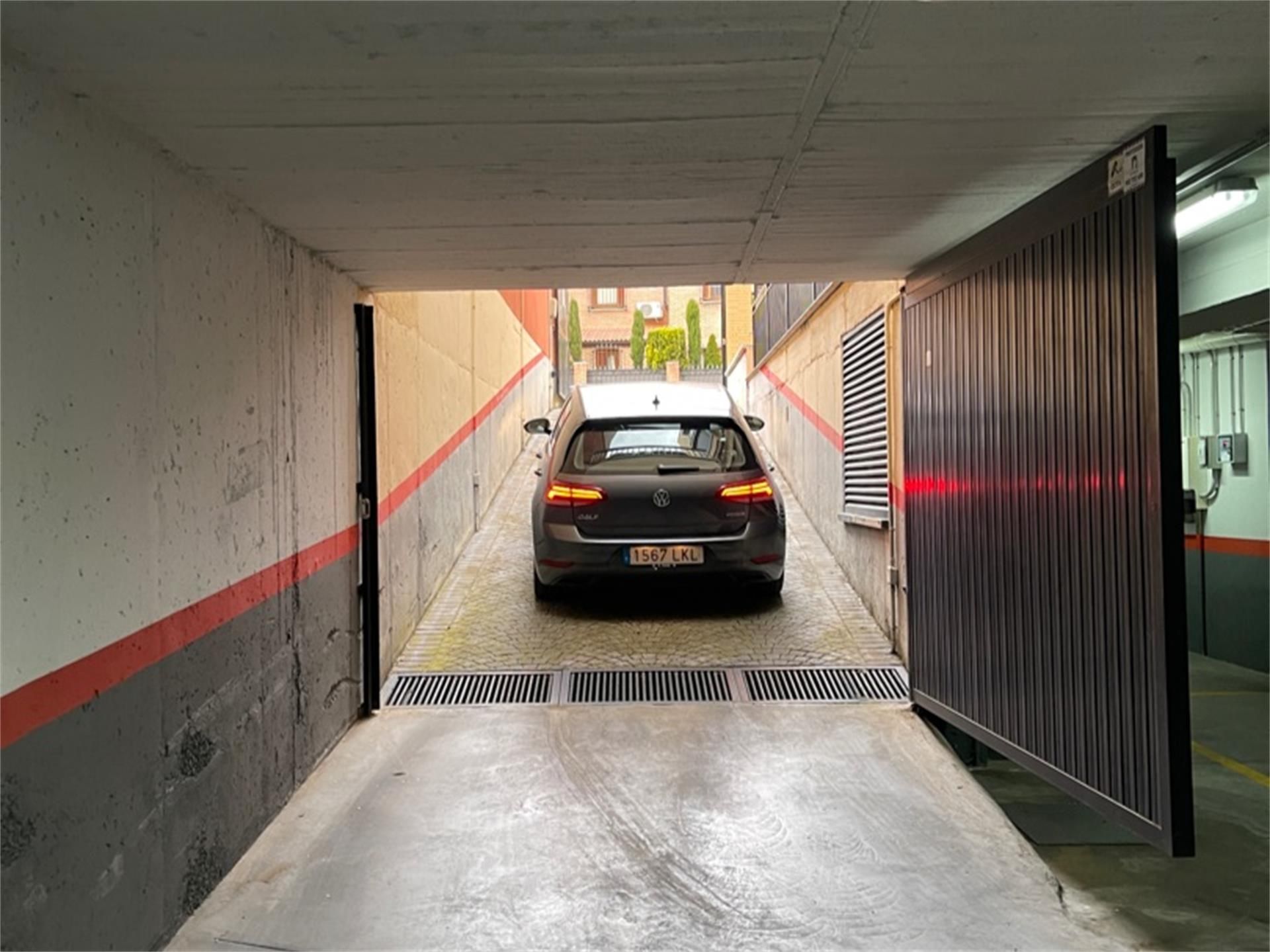 Garatge de lloguer a Calle José María Cavero, 8, San Pascual