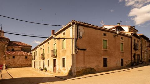 Foto 2 de Casa adosada en venta en Travesía de la Plaza, El Royo  , Soria