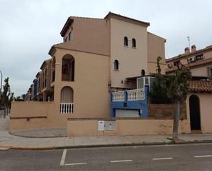 Vista exterior de Casa o xalet en venda en Los Alcázares amb Aire condicionat, Terrassa i Balcó