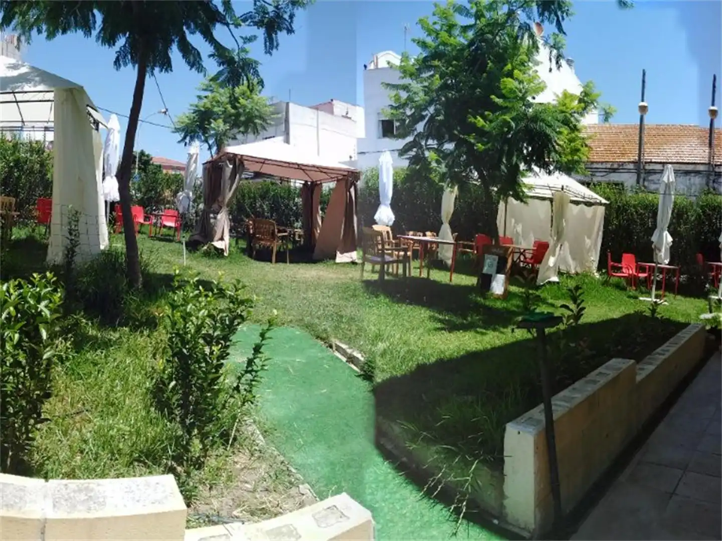 Planta baixa de lloguer a Calle Antonio de Mendoza, Pescadores - Saladillo Jardí de Planta baixa de lloguer en Algeciras amb Aire condicionat, Calefacció i Jardí privat
