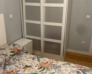 Bedroom of Flat to share in Burgos Capital  with Balcony