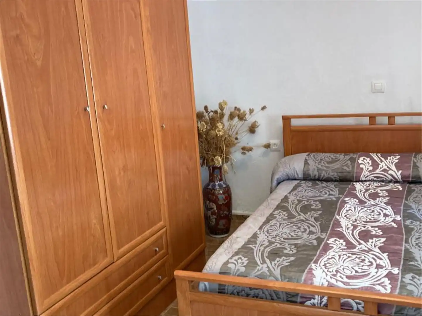 Casa adosada en venta en Calle del Pilar, 7, Abenójar Habitación de Casa adosada en venta en Abenójar con Amueblado
