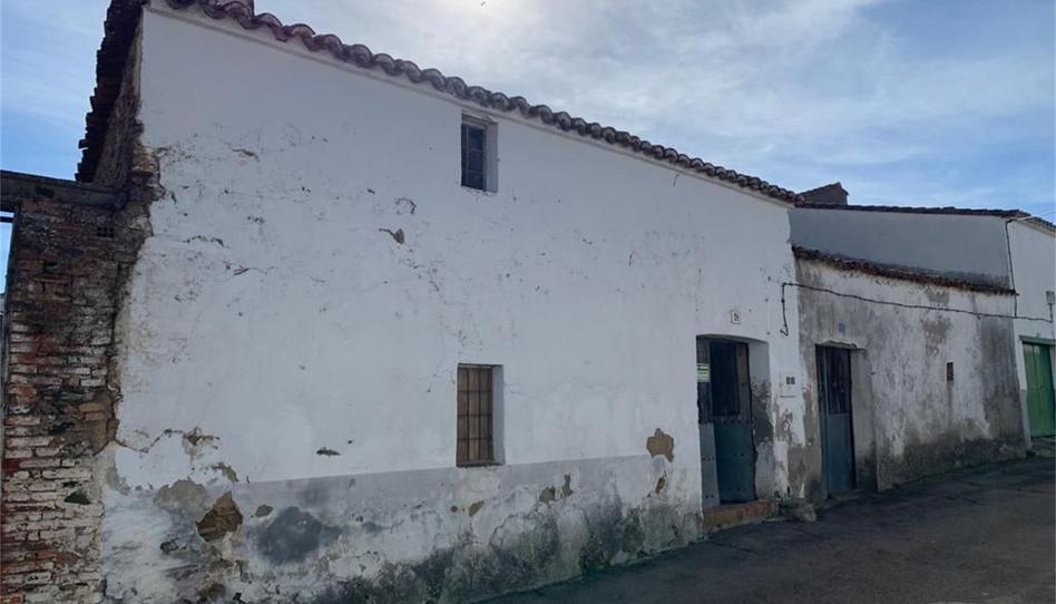 Single-family semi-detached for sale in Calle de Corredera, Alía, Cáceres - image 1 Photo 1 of Single-family semi-detached for sale in Calle de Corredera, Alía, Cáceres