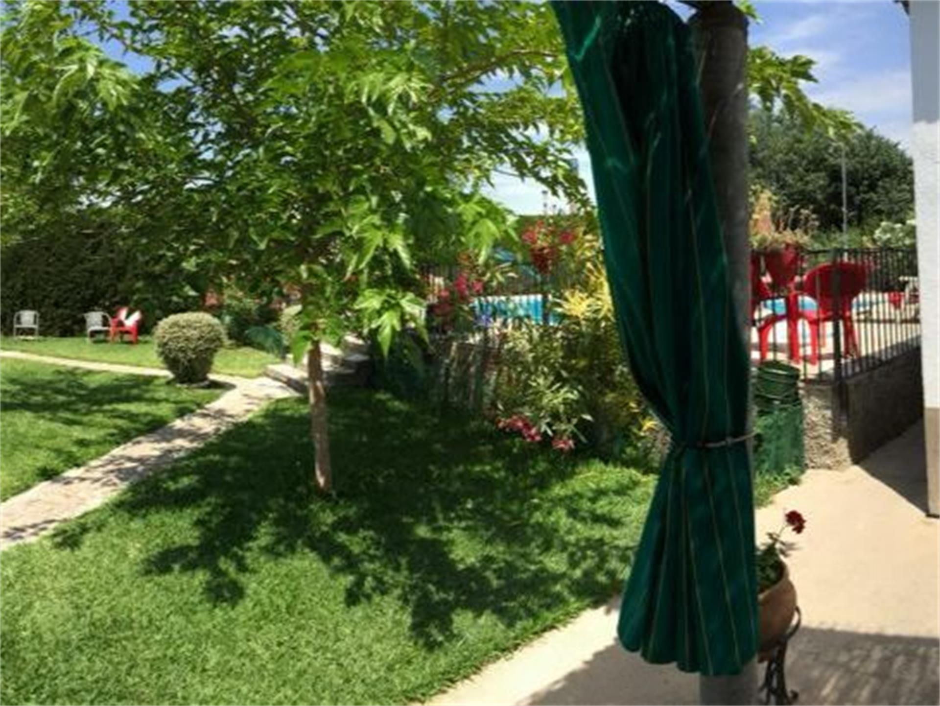 Jardí de Finca rústica en venda en Baena amb Aire condicionat, Jardí privat i Terrassa