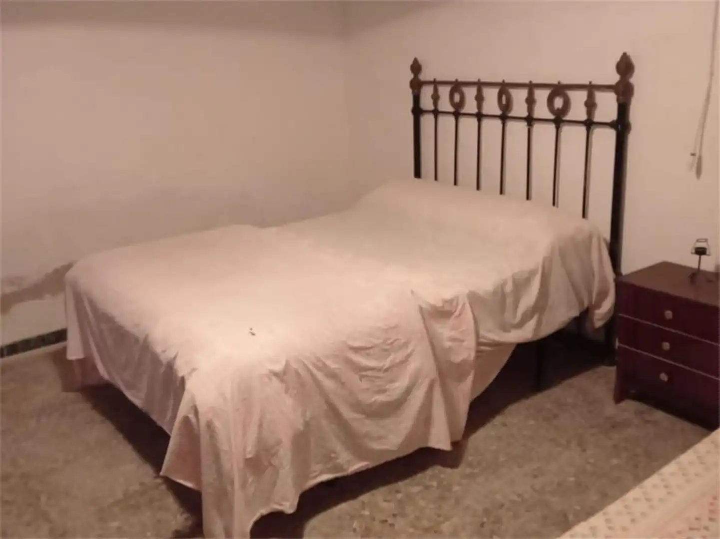 Casa adosada en venda a Letur, Letur Dormitori de Casa adosada en venda en Letur amb Jardí privat i Moblat