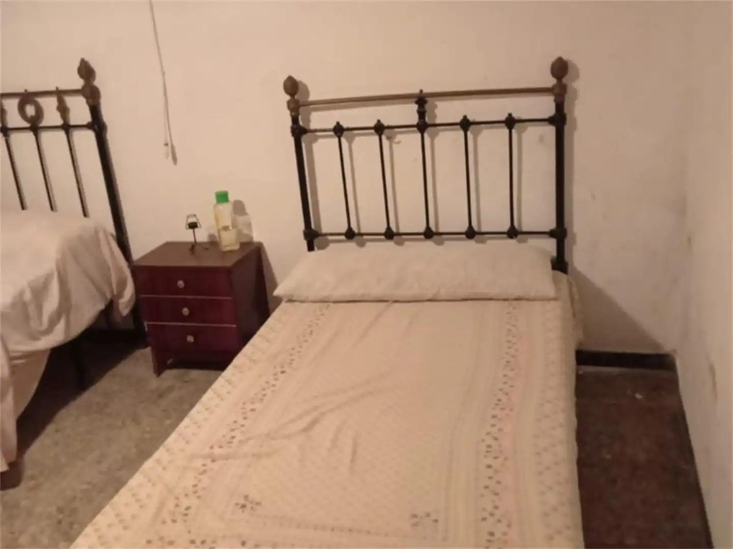Casa adosada en venda a Letur, Letur Dormitori de Casa adosada en venda en Letur amb Jardí privat i Moblat