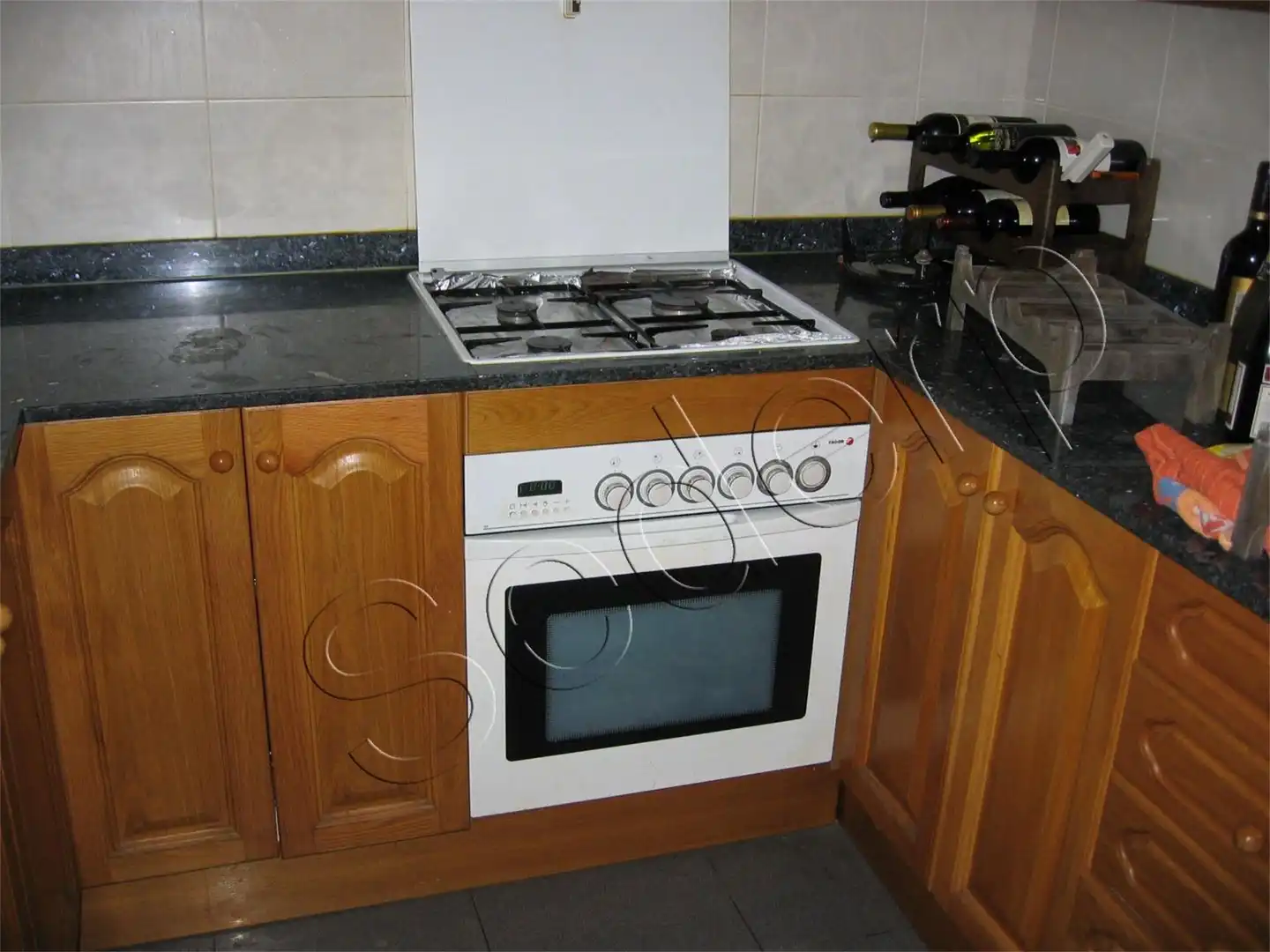 Flat for sale in Avinguda de Cornellà, 26, El Centre Kitchen of Flat for sale in Esplugues de Llobregat with Air Conditioner and Balcony