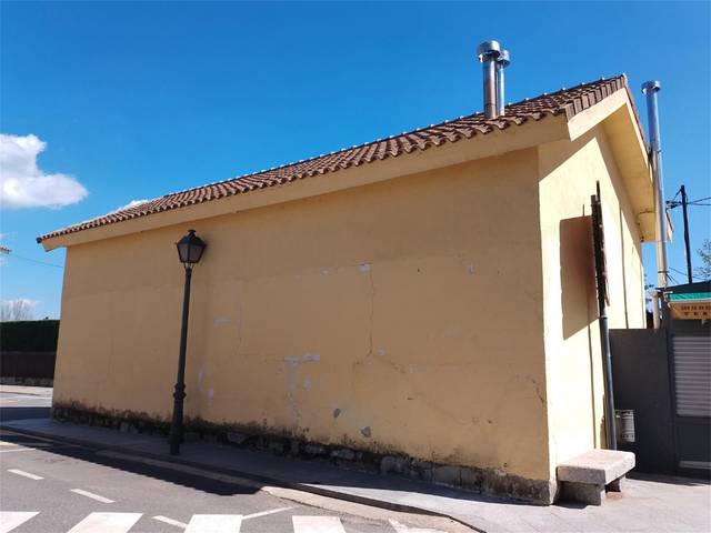 Local comercial en Alquiler en Calle Escuelas en Navacerrada