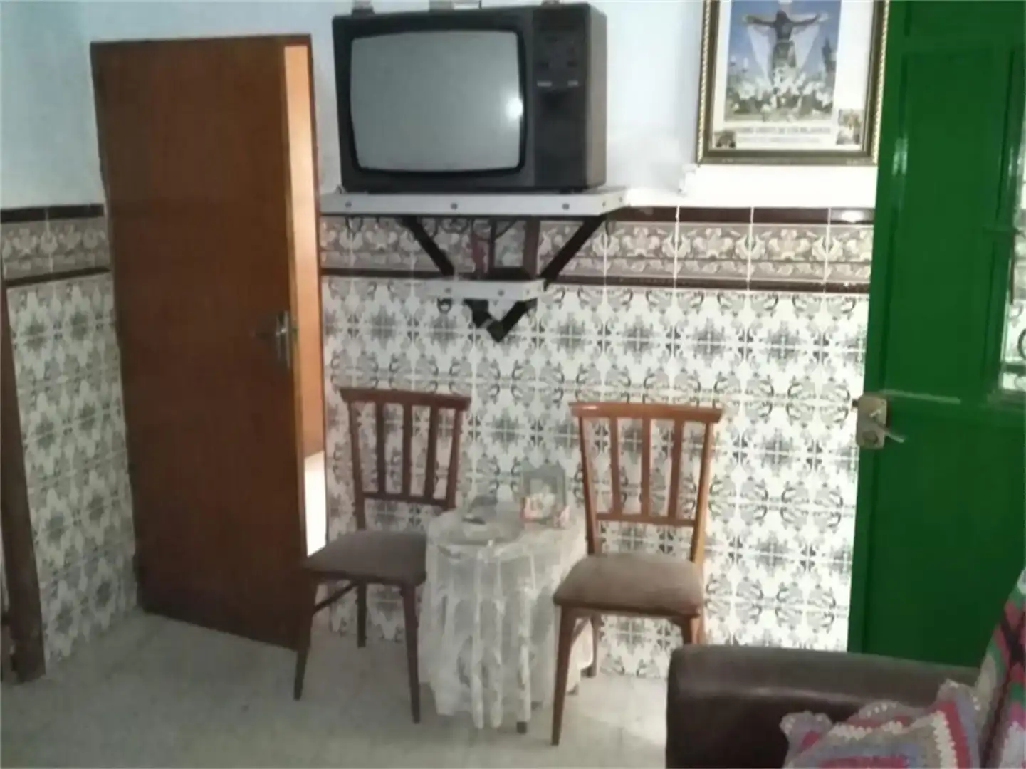Sala de estar de Casa adosada en venta en Almonacid del Marquesado con Calefacción y Amueblado