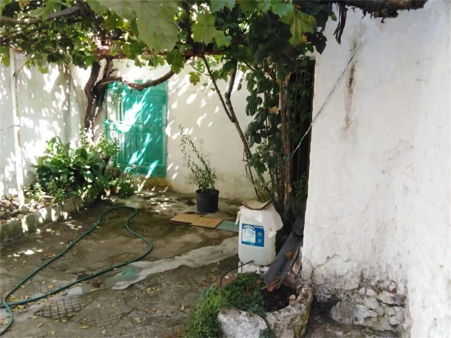 Jardín de Casa adosada en venta en Almonacid del Marquesado con Calefacción y Amueblado