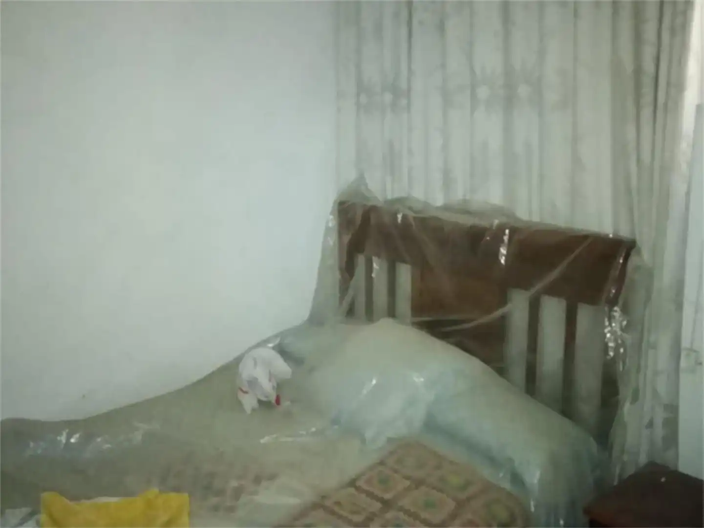 Habitación de Casa adosada en venta en Almonacid del Marquesado con Calefacción y Amueblado
