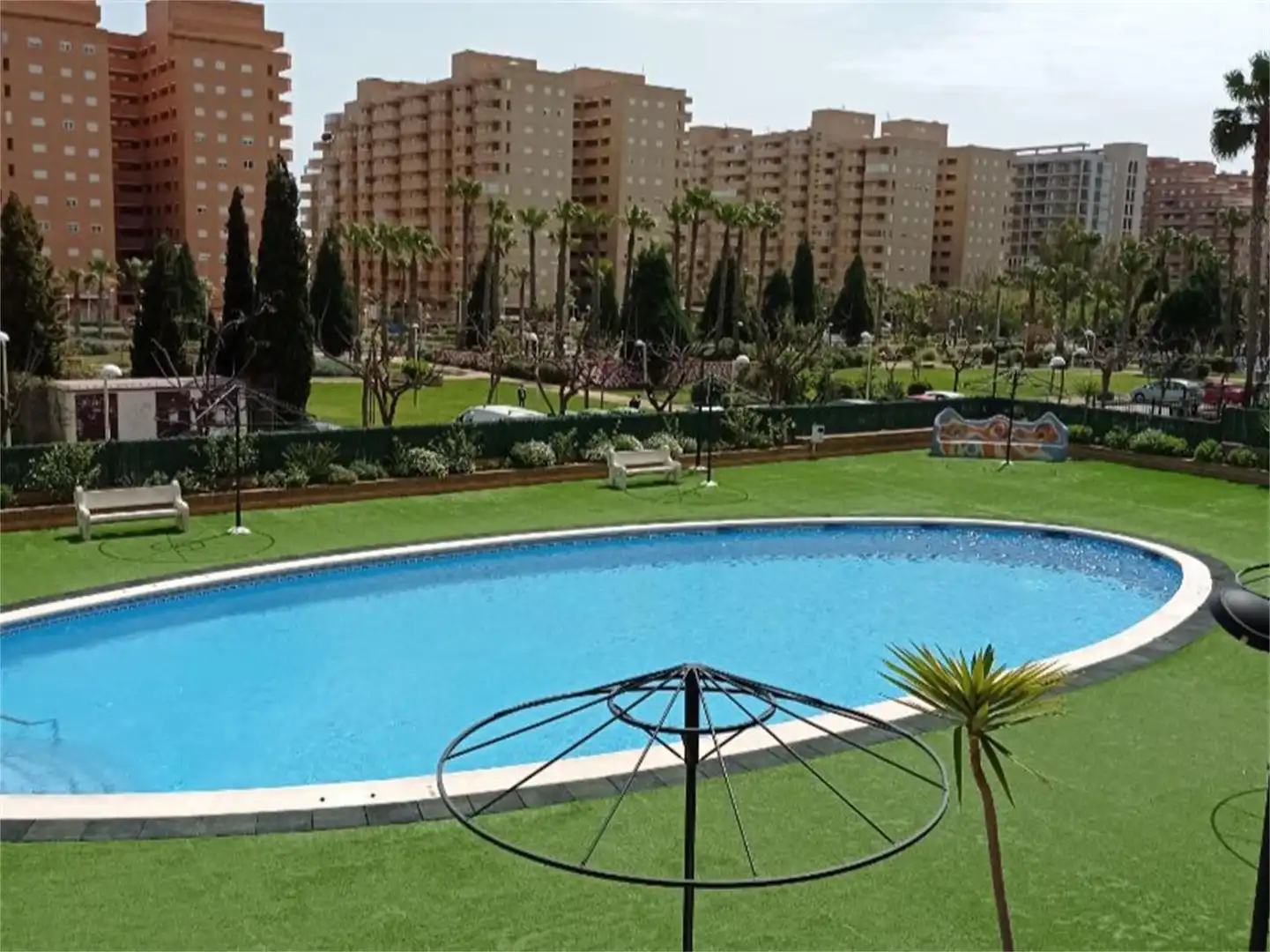 Piscina de Apartamento de alquiler en Oropesa del Mar / Orpesa con Aire acondicionado, Jardín privado y Terraza