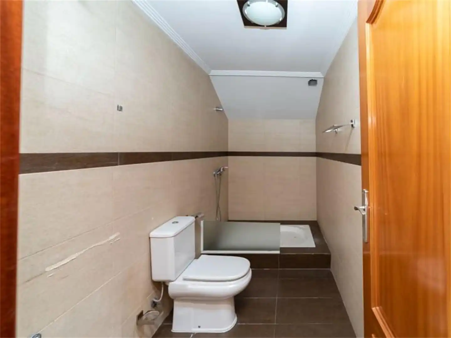 Casa o xalet en venda a Mirasierra Bany de Casa o xalet en venda en Madrid amb Aire condicionat, Calefacció i Jardí privat