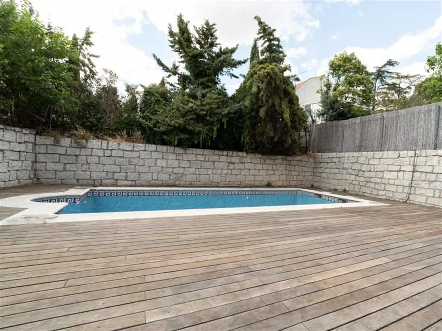 Casa o xalet en venda a Mirasierra Piscina de Casa o xalet en venda en Madrid amb Aire condicionat, Calefacció i Jardí privat