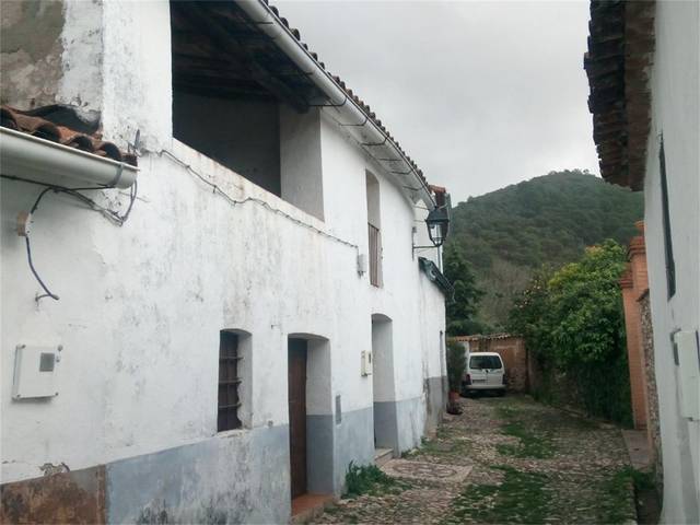 Casa adosada en Venta en Calle Ramón Y Cajal de Li