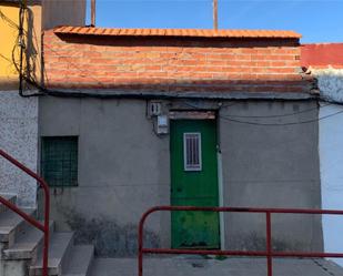 Vista exterior de Casa adosada en venda en Puertollano