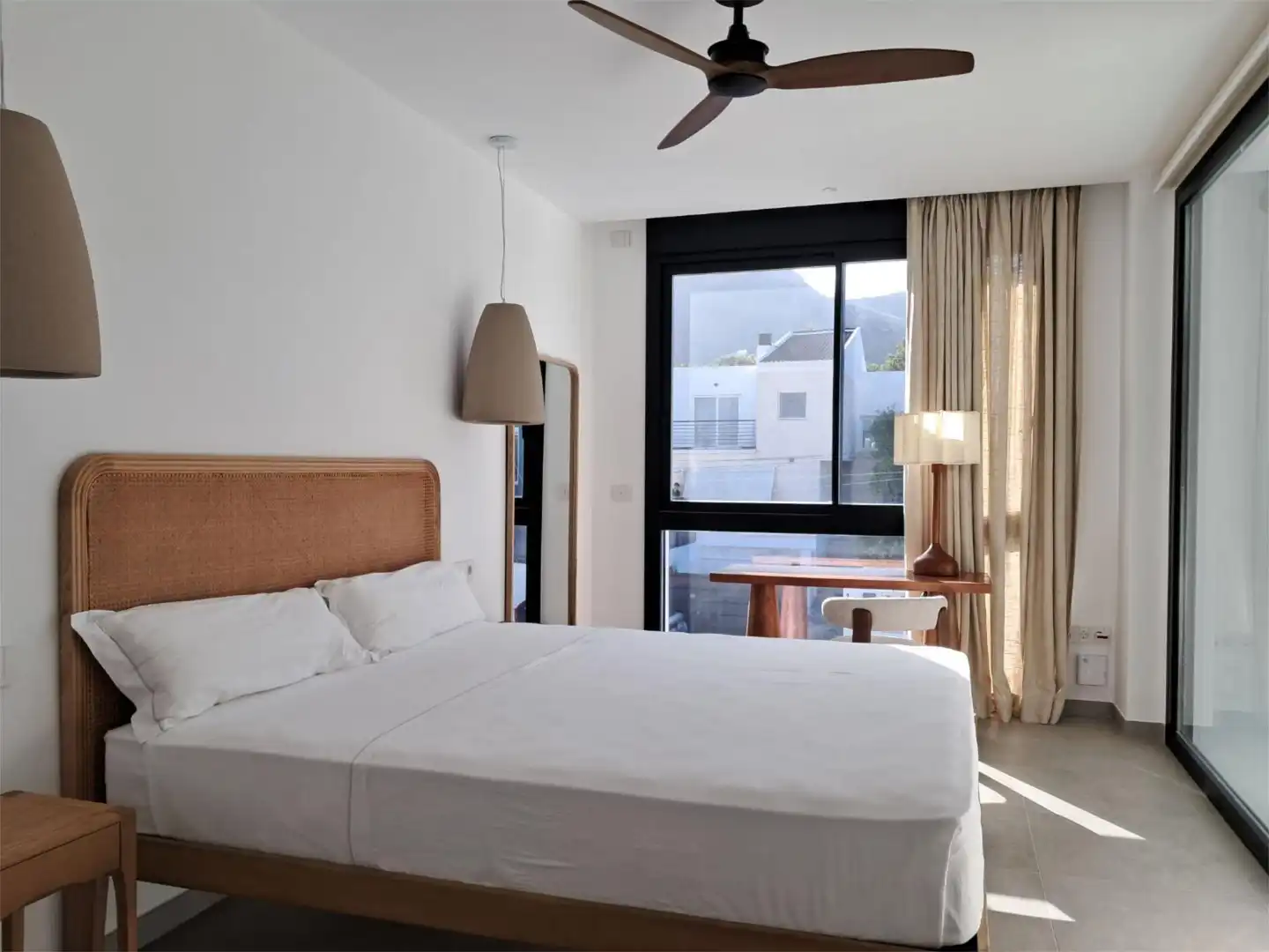 Casa o chalet en venta en Calle Delfín, L'Albir Habitación de Casa o chalet en venta en L'Alfàs del Pi con Aire acondicionado, Calefacción y Jardín privado