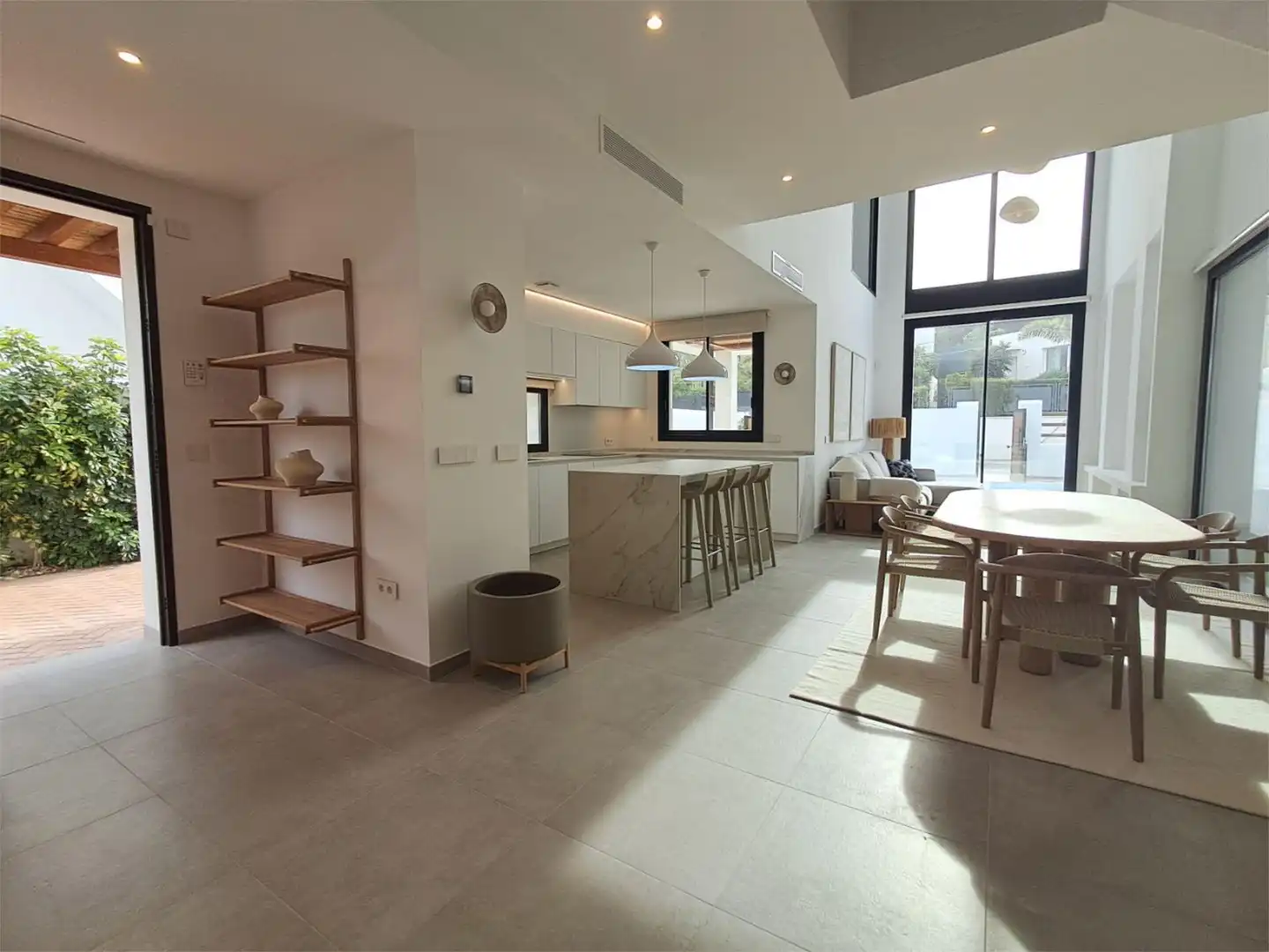 Casa o chalet en venta en Calle Delfín, L'Albir Cocina de Casa o chalet en venta en L'Alfàs del Pi con Aire acondicionado, Calefacción y Jardín privado