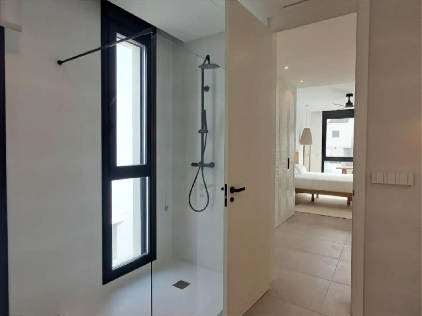 Casa o chalet en venta en Calle Delfín, L'Albir Baño de Casa o chalet en venta en L'Alfàs del Pi con Aire acondicionado, Calefacción y Jardín privado