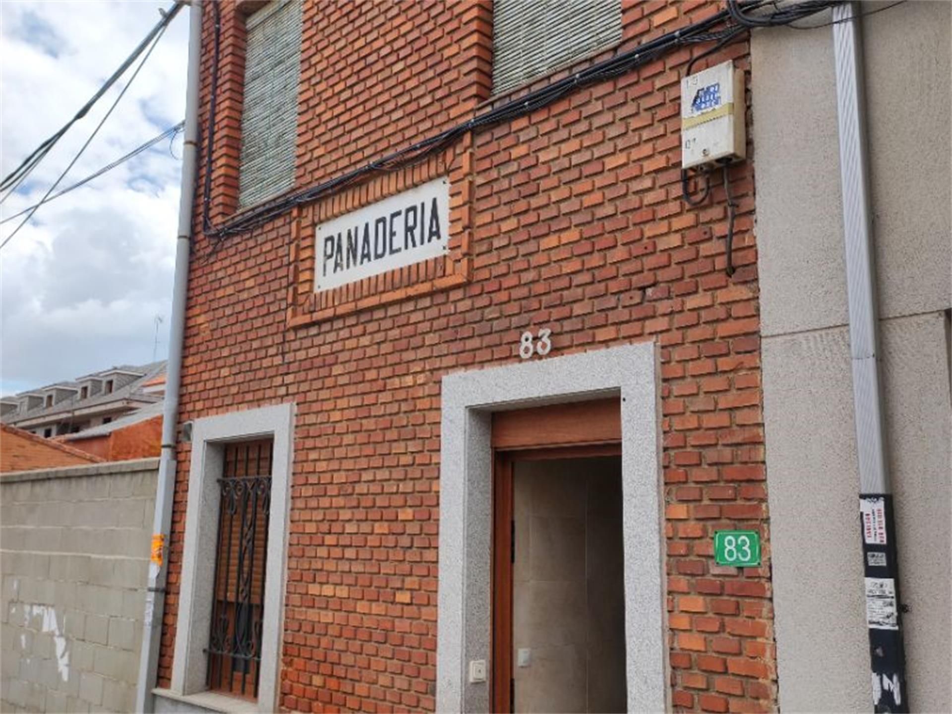 Exterior view of Premises to rent in Valverde de la Virgen