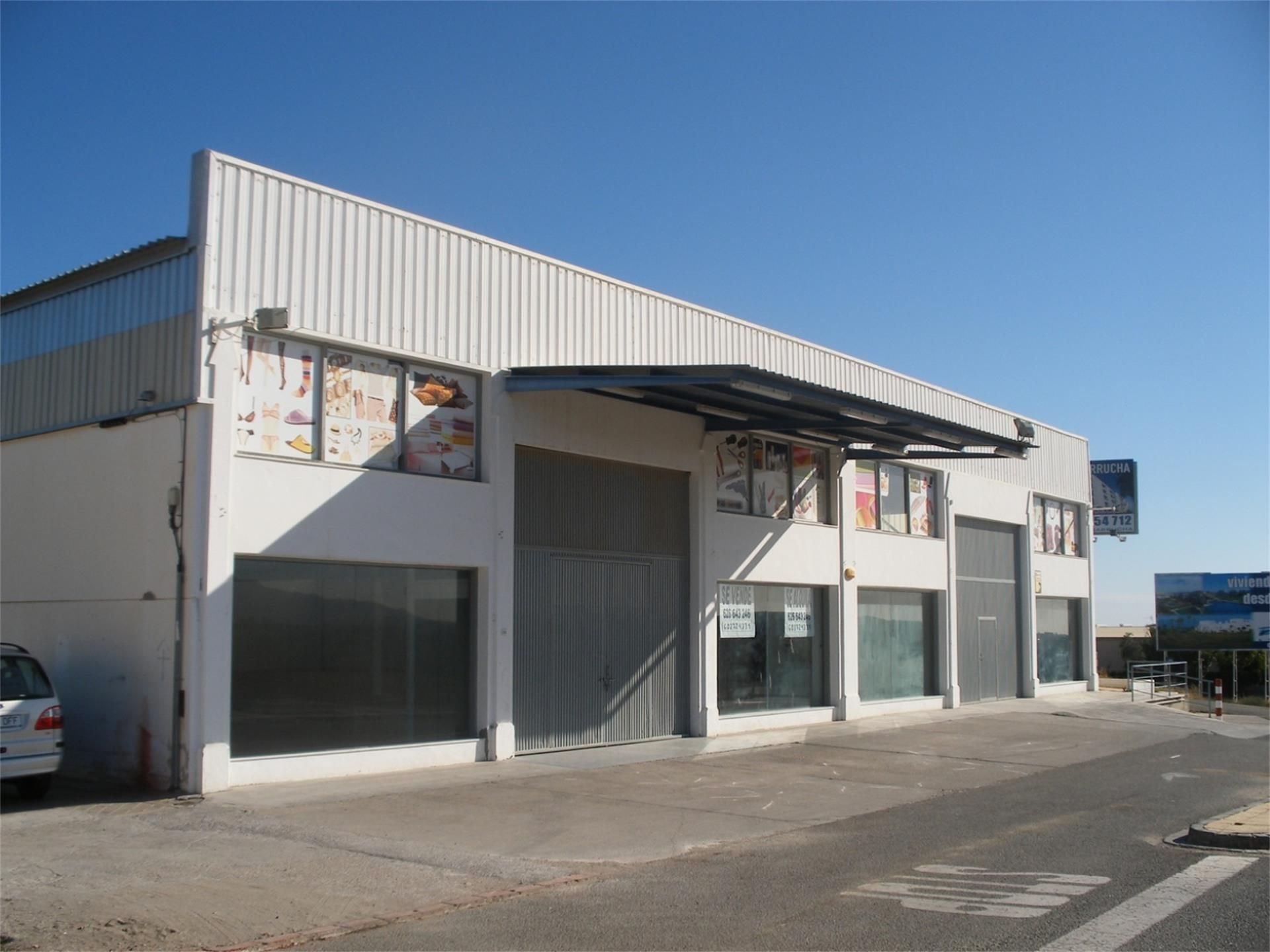 Vista exterior de Nau industrial en venda en Vera