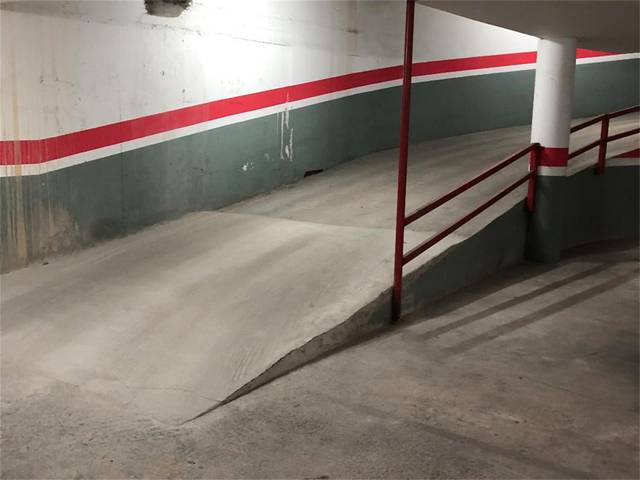 Garaje en Alquiler en Avenida Madrid, 20 en Casco Urbano