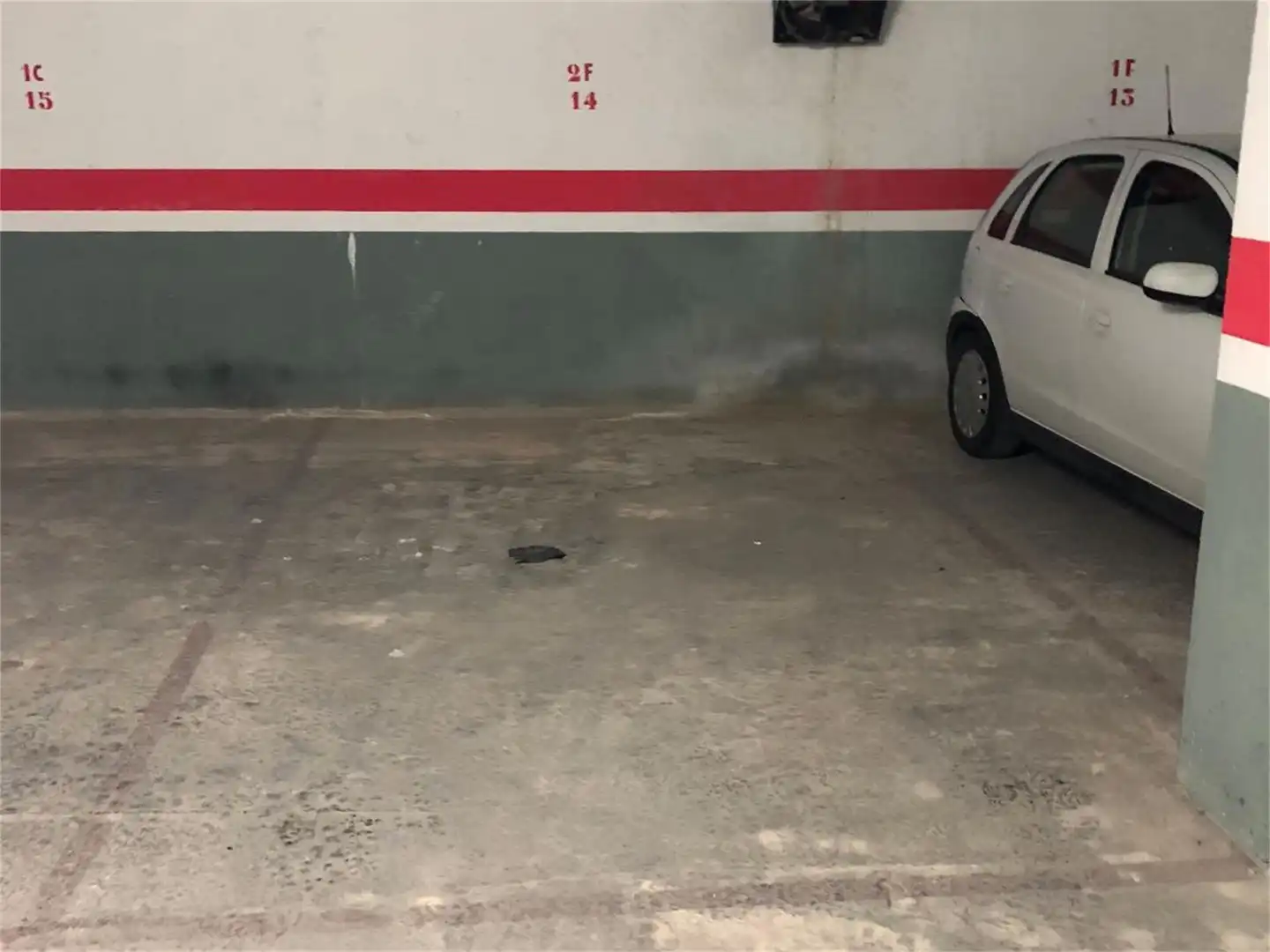 Parkplatz von Garage zur Miete in Moraira