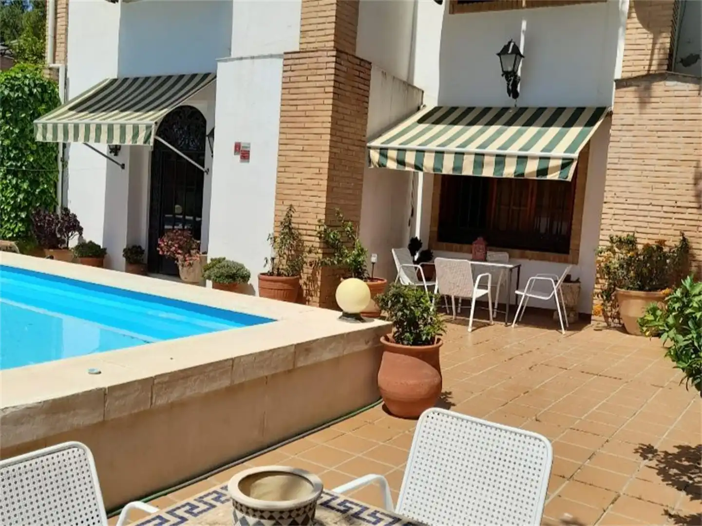 Casa o chalet en venta en Calle Gimnasta Joaquín Blume, 7, Puente Genil Piscina de Casa o chalet en venta en Puente Genil con Aire acondicionado y Piscina