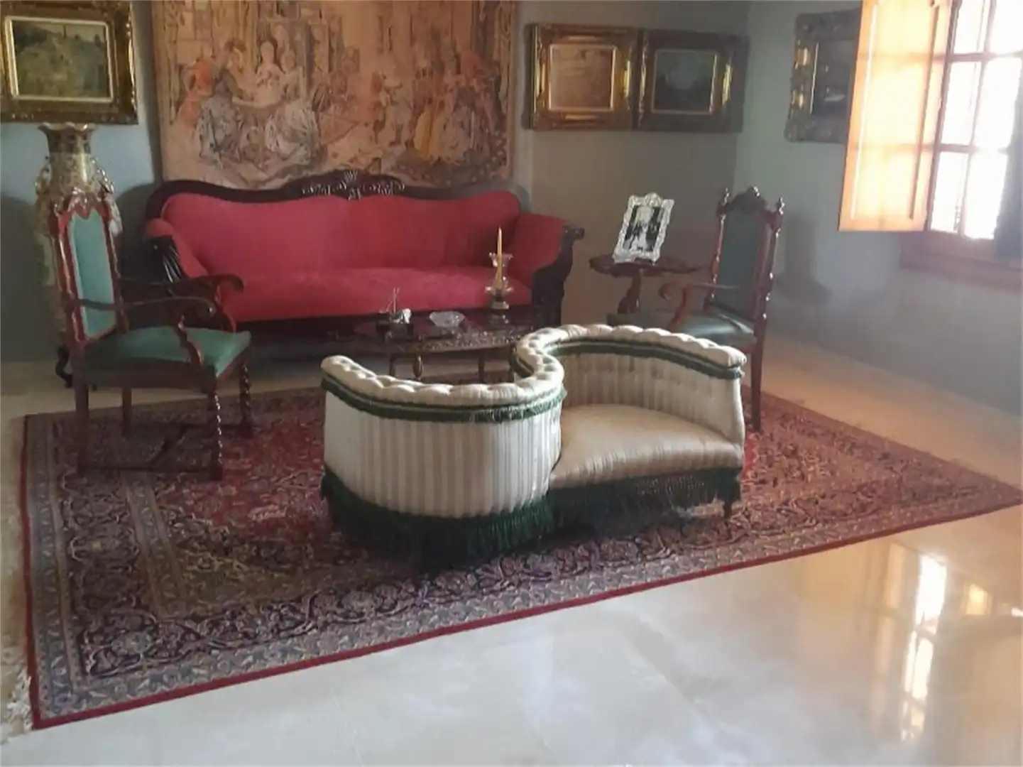 Casa o chalet en venta en Calle Gimnasta Joaquín Blume, 7, Puente Genil Sala de estar de Casa o chalet en venta en Puente Genil con Aire acondicionado y Piscina