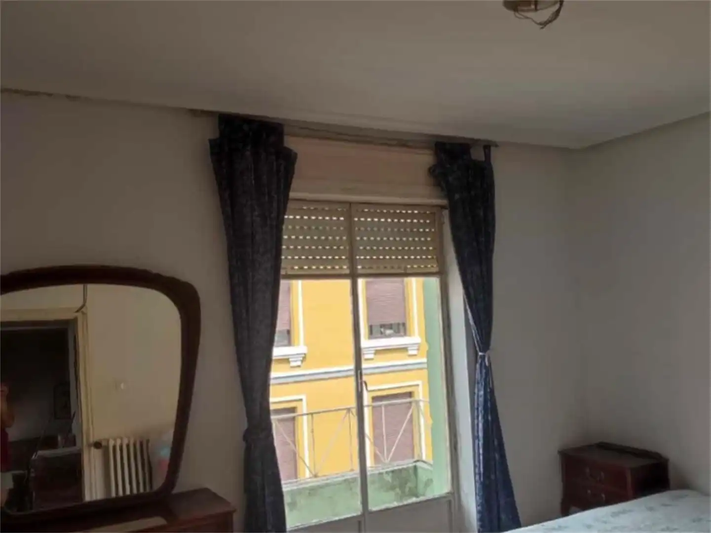 Schlafzimmer von Wohnung zur untervermieten in La Bañeza  mit Heizung, Möbliert und Balkon