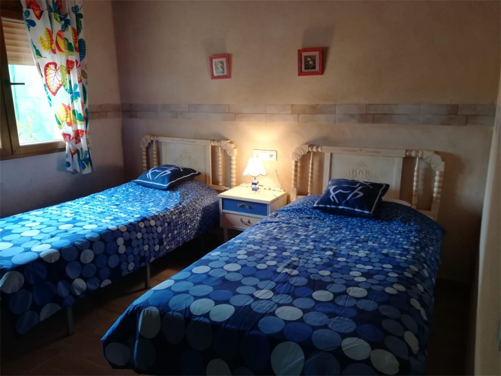 Bedroom of House or chalet to rent in Almagro  with Air Conditioner, Private garden and Terrace