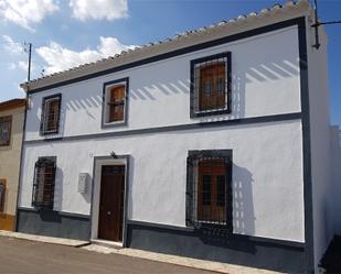 Vista exterior de Casa adosada en venda en Sorbas amb Terrassa