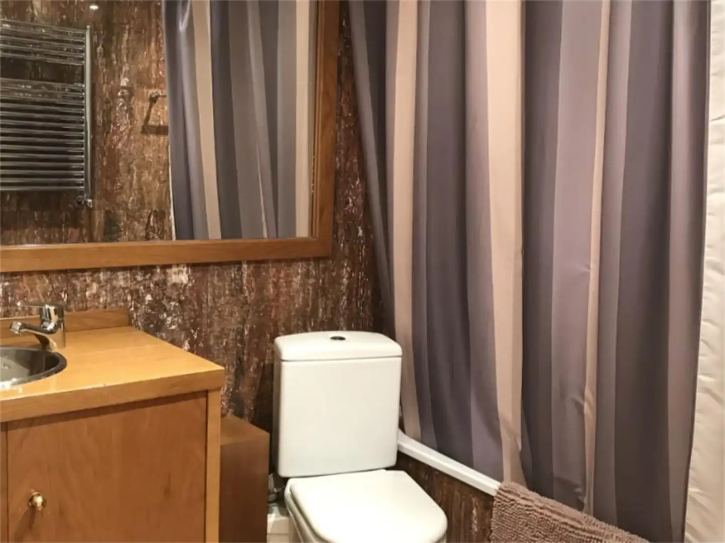 Baño de Piso de alquiler en Oviedo 