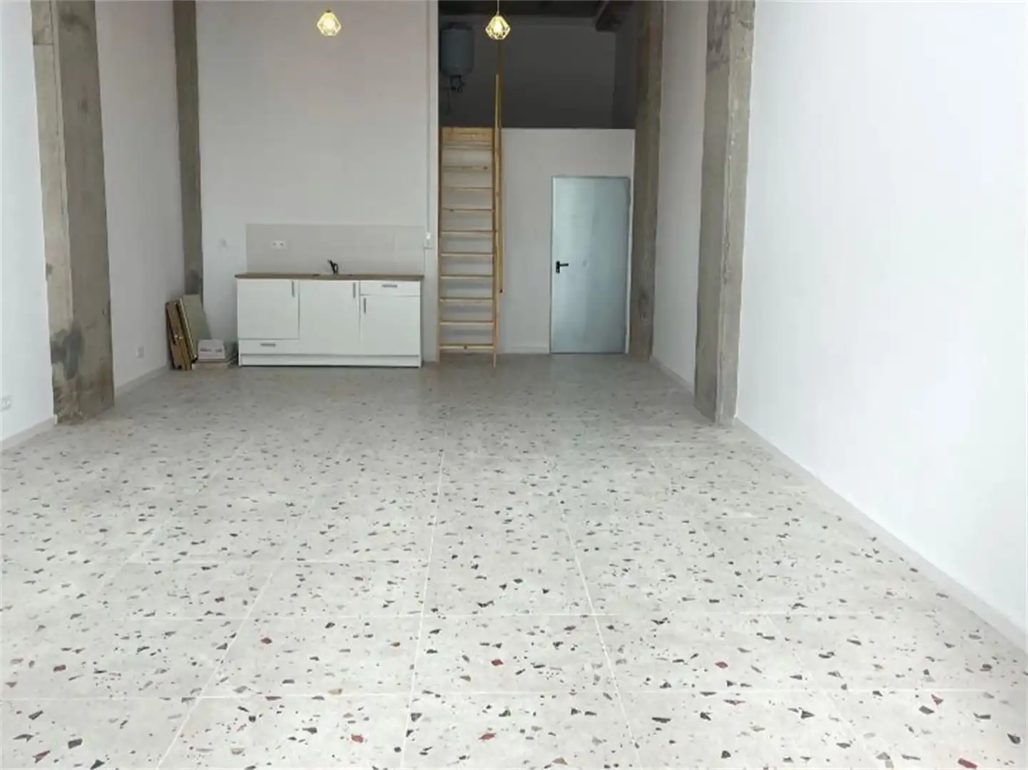 Oficina de alquiler en Calle Andarella, Vara de Quart