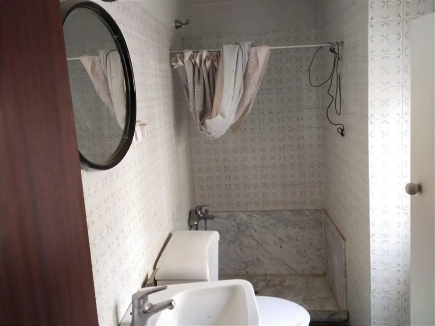 Casa adosada en venta en Calle San Isidro, Mendavia Baño de Casa adosada en venta en Mendavia con Trastero, Amueblado y Balcón