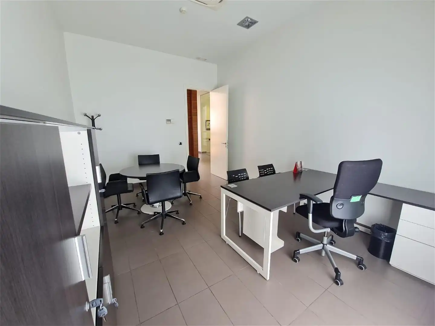 Oficina de lloguer en  Logroño