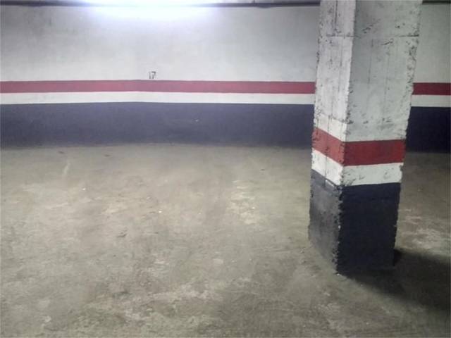 Garaje en Alquiler en Calle del Pinar, 6 en Castellana