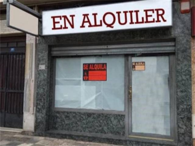 Local comercial en Venta en Calle Arquitecto Vandelvira, 81 en Fátima