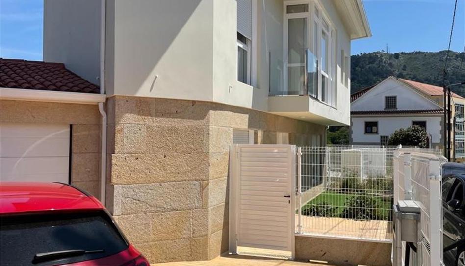 Foto 1 de Casa adosada en venda a Barrio San Cibrán, Aldán, Pontevedra