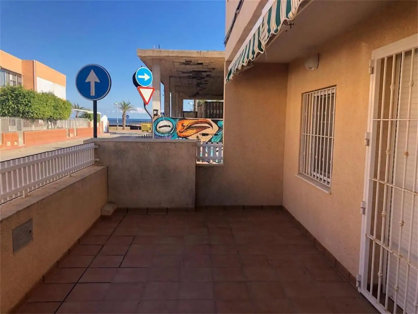 Casa adosada en venta en Avenida Saladero, El Mojón - Las Salinas Vista exterior de Casa adosada en venta en San Pedro del Pinatar con Terraza y Amueblado