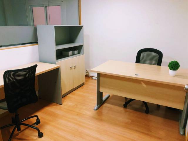 Oficina en Alquiler en Travessera de Gràcia en El Camp d'en Grassot i Gràcia Nova