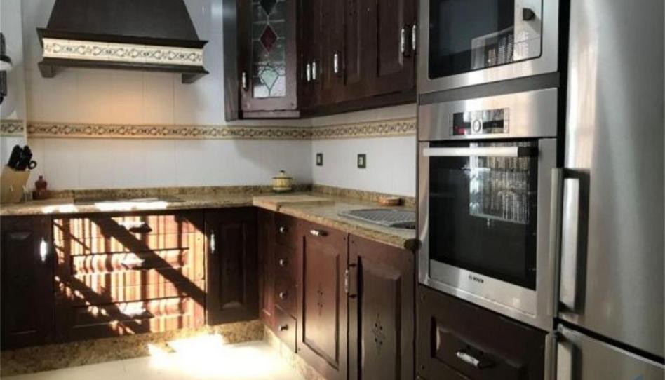 Casa adosada en venda a Calle Tres de Abril, 1, Manzanilla, Huelva - imatge 1 Foto 1 de Casa adosada en venda a Calle Tres de Abril, 1, Manzanilla, Huelva