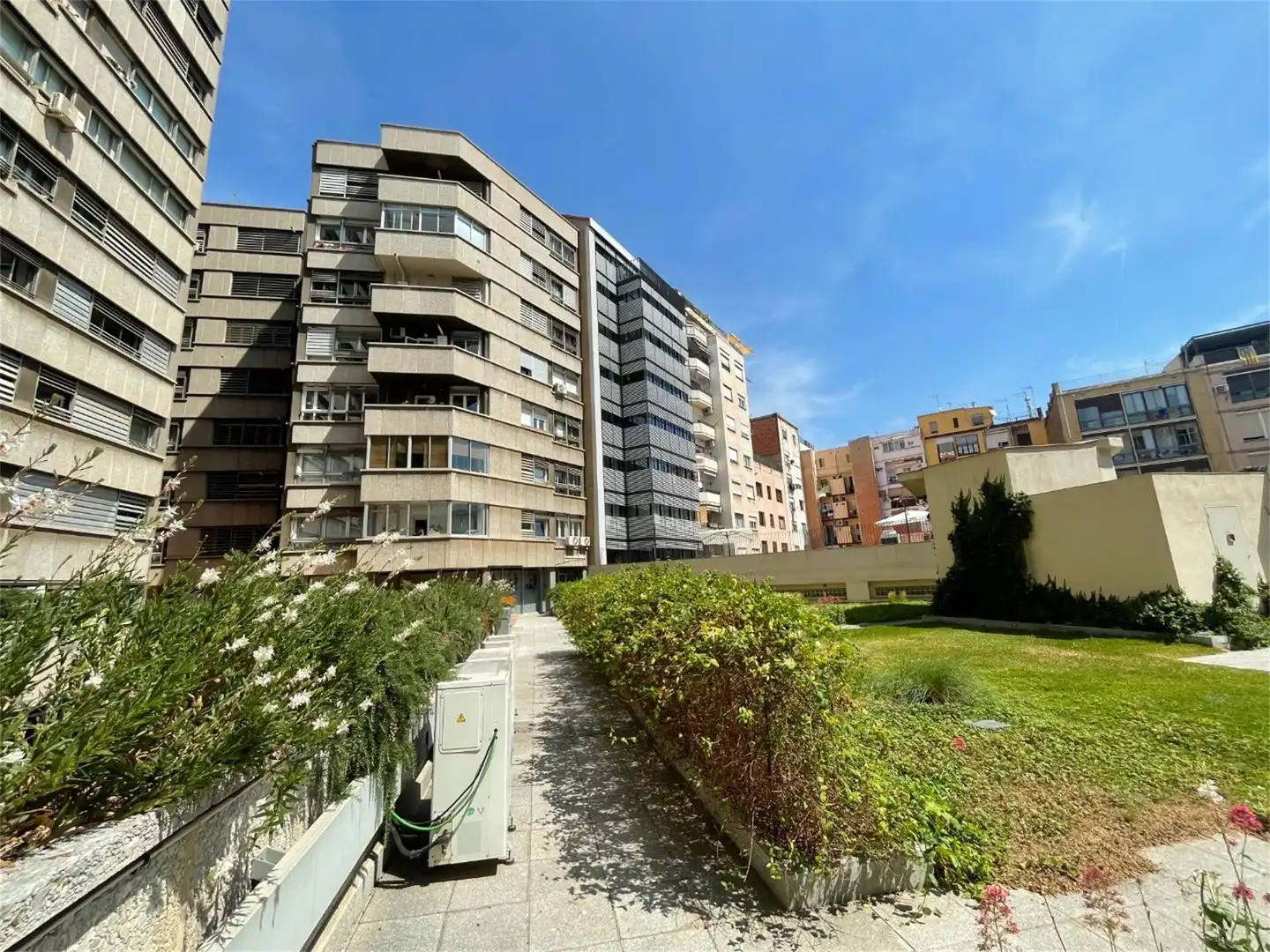 Oficina en venta en Carrer d'Aragó, 174, Sant Pere, Sta. Caterina i la Ribera Vista exterior de Oficina en venta en Barcelona