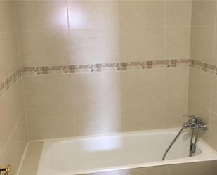 Bathroom of Flat for sale in Castro-Urdiales  with Heating, Private garden and Swimming Pool