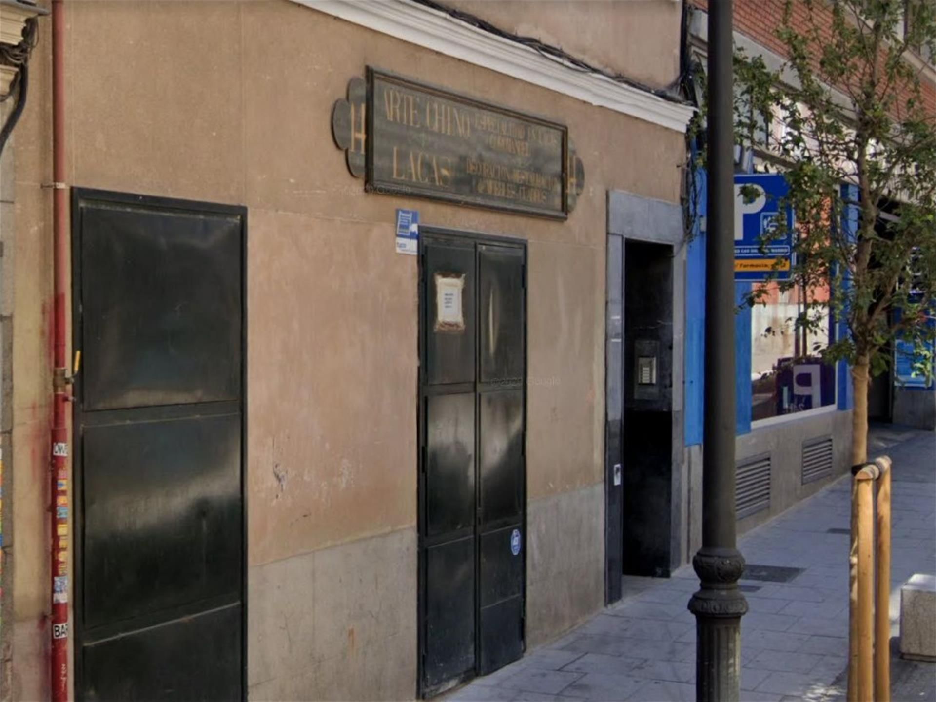 Vista exterior de Local de alquiler en  Madrid Capital
