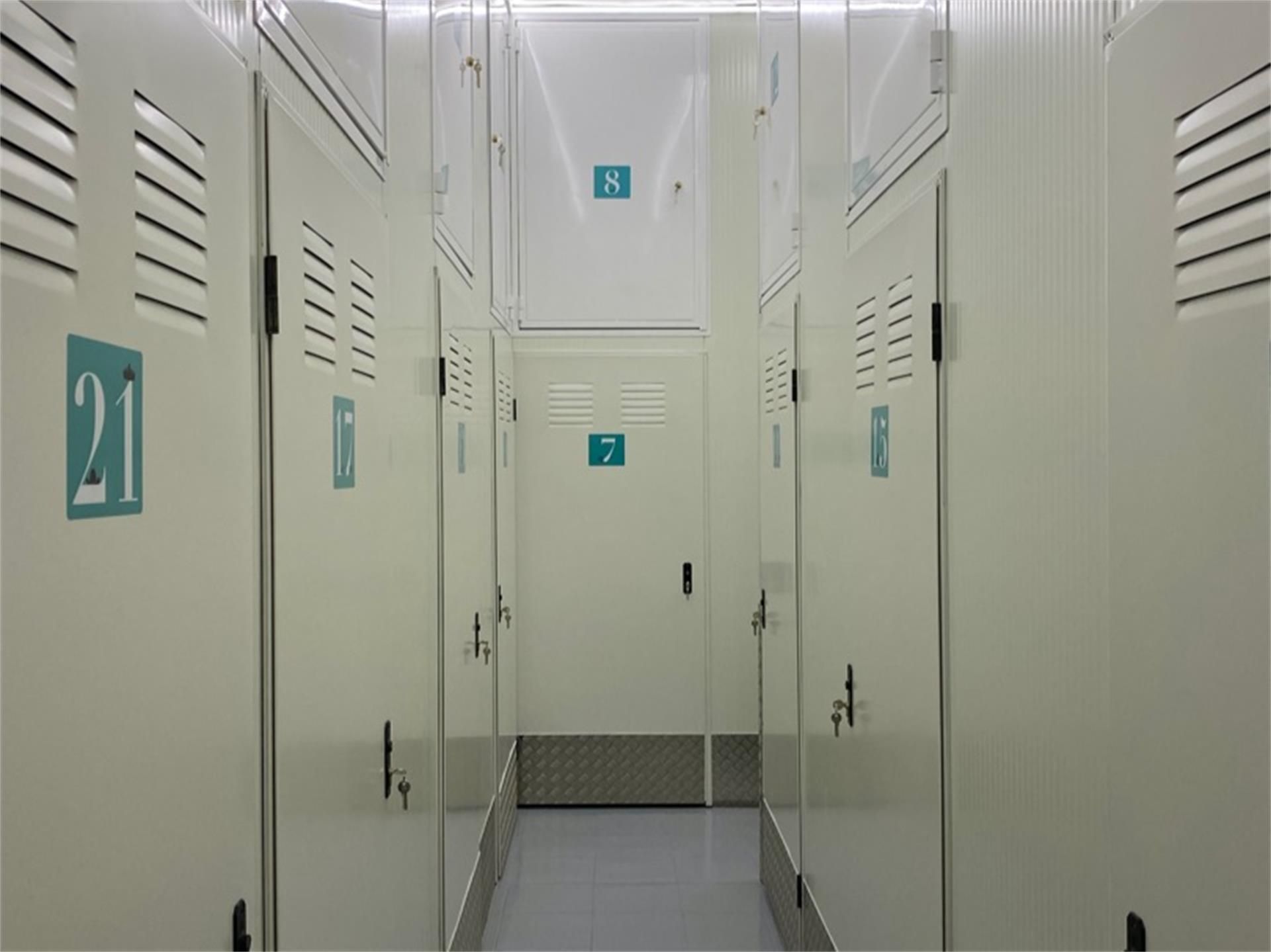 Box room to rent in  Madrid Capital