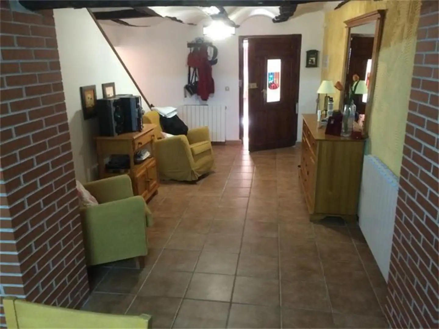 Casa adosada en venta en Perales del Alfambra con Calefacción, Trastero y Amueblado