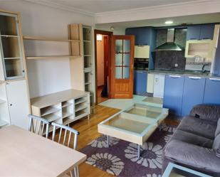 Living room of Flat for sale in Salamanca Capital  with Storage room